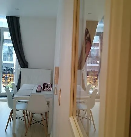 Apartment 3c-apartments